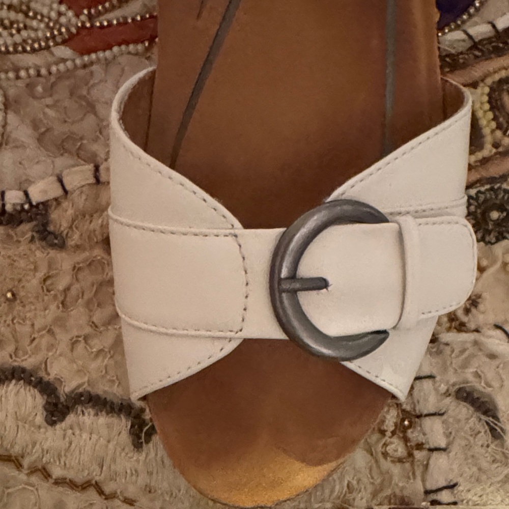 Aetrex White Platform Sandals Size 10US/ 41 - Picture 7 of 15